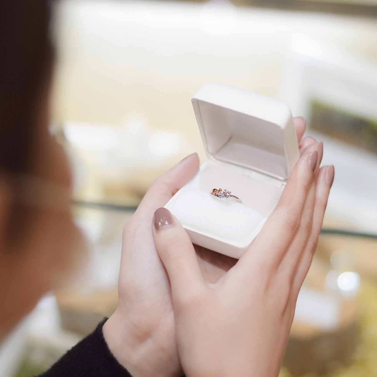 猫の招きエンゲージリング　天然ダイヤモンド 0.204ct Dカラー Vs2  3EX H&C