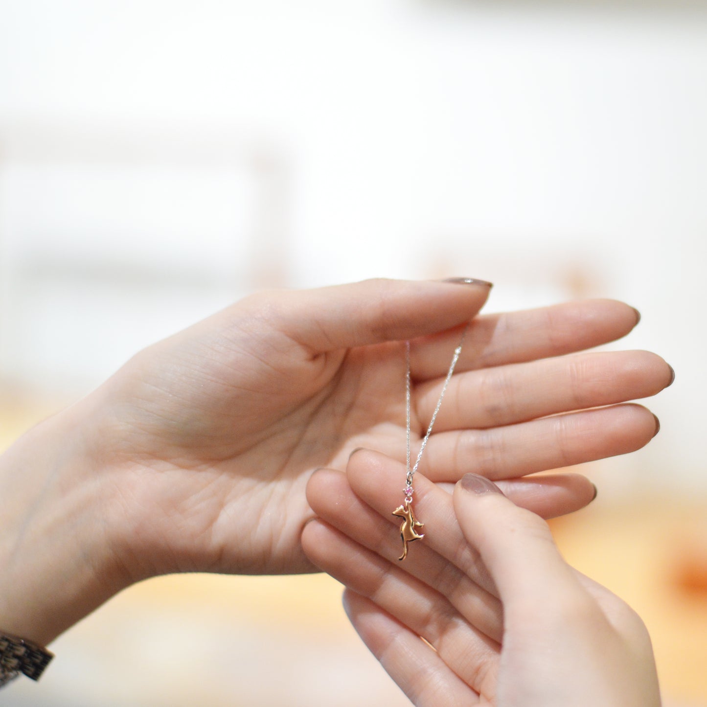 猫とお出かけネックレス