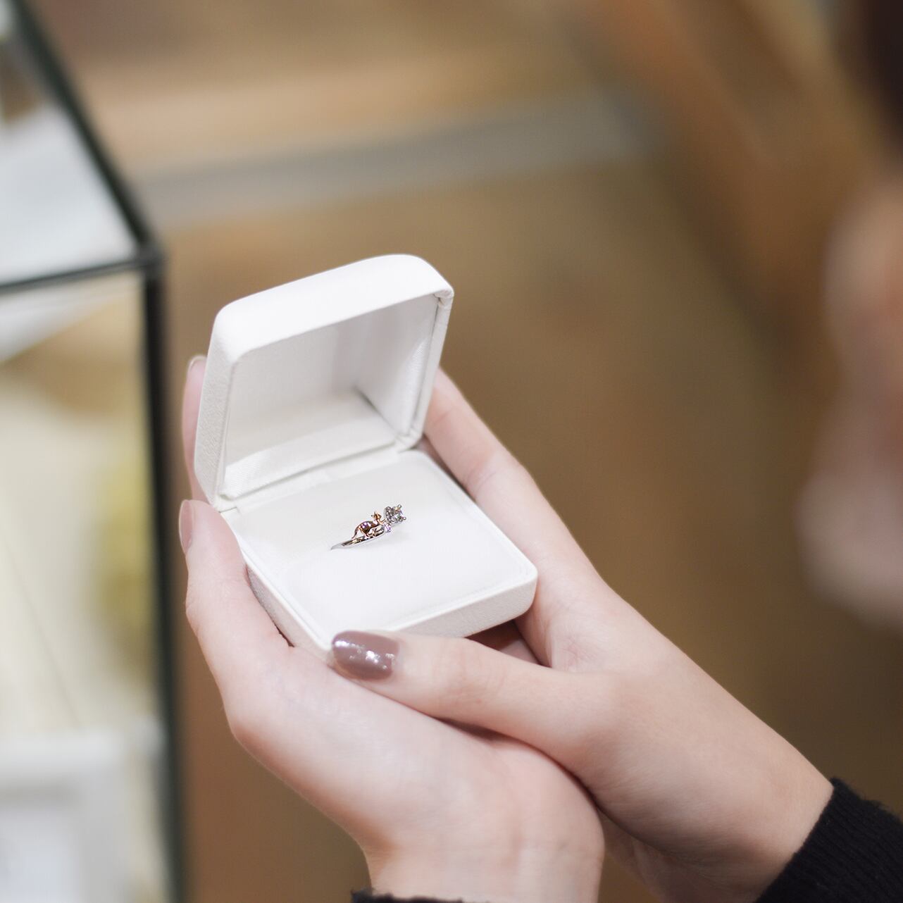 猫の招きエンゲージリング　天然ダイヤモンド 0.204ct Dカラー Vs2  3EX H&C