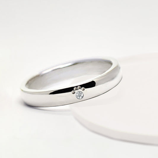 肉球とダイヤモンドのリング