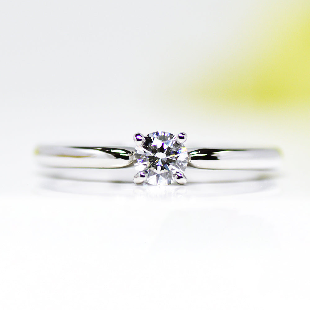 フォーシーズンズ  エンゲージリング　天然ダイヤモンド0.225ct  Fカラー Vs2  3EX H&C